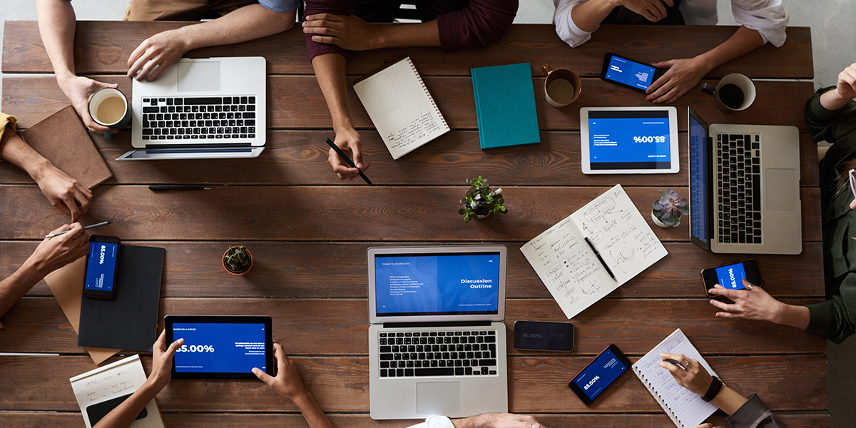 slider induit meeting employees